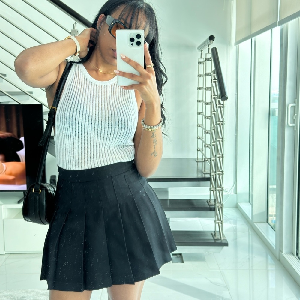 Aritizia | SUNDAY BEST — Olivia pleated skirt